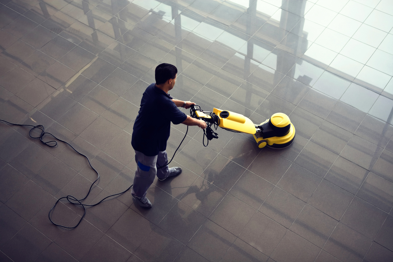 3 Summer Cleaning & Disinfection Tips for Commercial Property Managers